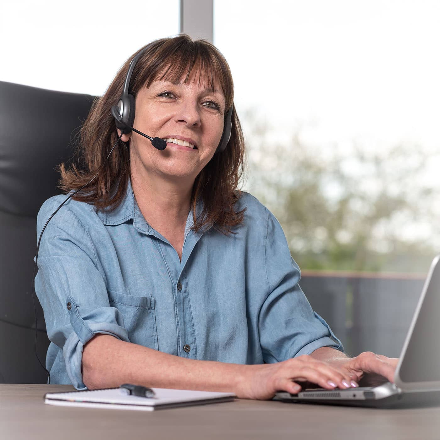 talk to our customer service